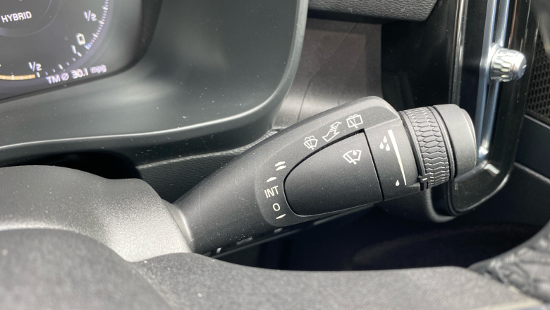 Volvo Xc40 1.5 T5 Recharge PHEV Ultimate Dark 5dr Auto Estate